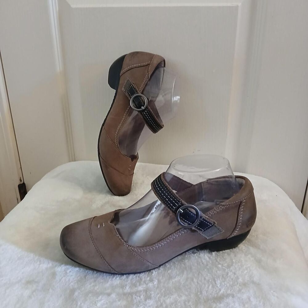 Taos Brown Leather Mary Jane Buckle Flats 7.5 Granola Gorpcore Academia Boho